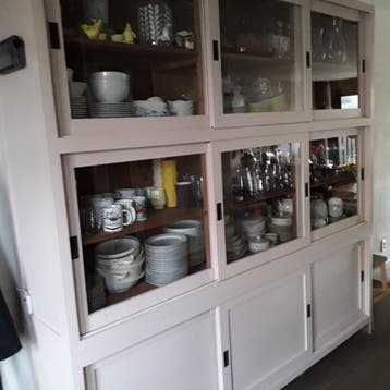 Gratis af te halen: massief teak houten kast
