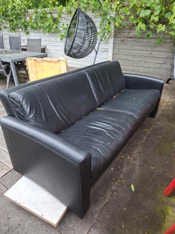 Zwart leren 3 persoons bank
