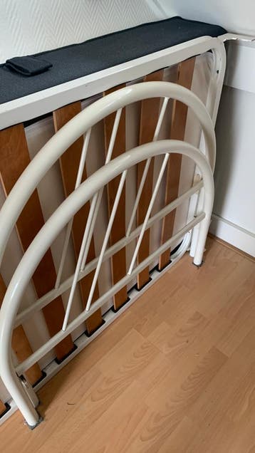 Eenpersoons bed
