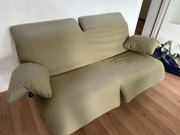 Gratis zelf afhalen !!Comfortabele 2-zits bank in olijfgroen