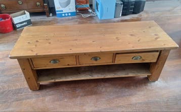 Salontafel met lades en opbergplank/tv kast