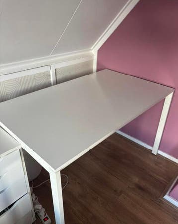 Witte eettafel