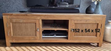 Gratis af te halen: Massief houten tv-meubel