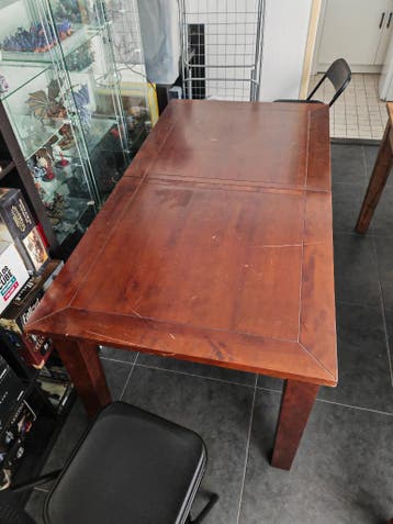 Uitschuifbare eettafel 70cm diep bij 170 of 220 lang
