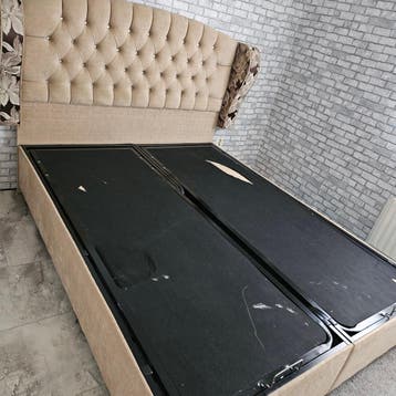 Bed  160x200  gratis mag weg.