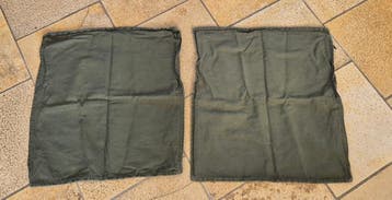 2 Kussenhoezen ikea 50 x 50 legergroen gratis.
