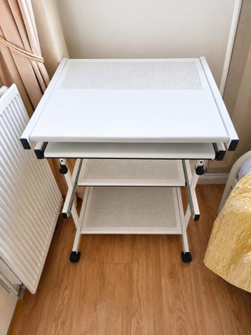 Computer tafel 62x51x83 cm - Gratis af te halen