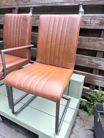 Comfortabele eetkamerstoelen (3x) van kunstleer