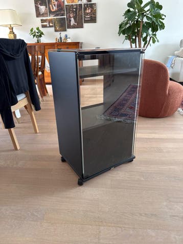 JVC Audio Meubel / Hi-Fi Rack met glazen klep en wieltjes