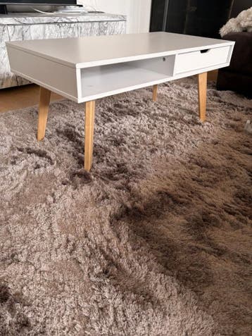 Leuke witte salontafel