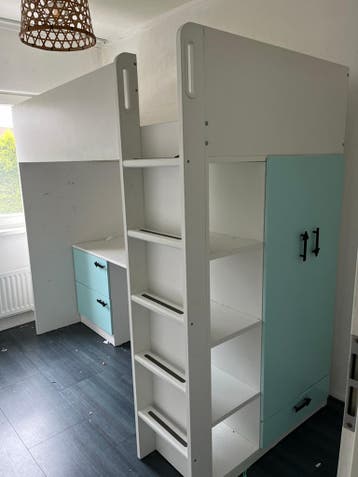 VERHUIZING MOET WEG 19 MEI  IKEA Hoogslaper bureau en kast