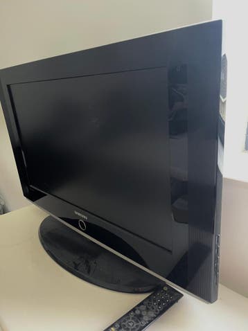 TV - flatscreen tv - GRATIS