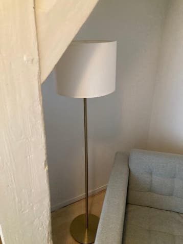 GRATIS: IKEA vloerlamp