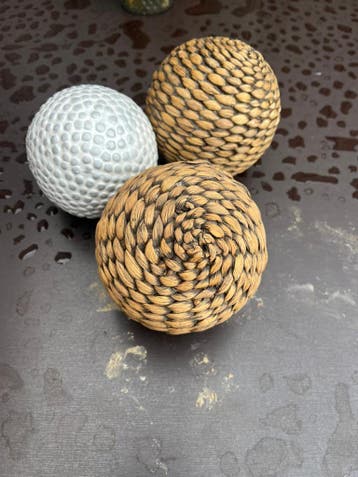 Decoratieve ballen set - Rotan en wit