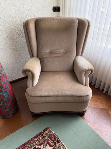 Comfortabele fauteuil in beige stof