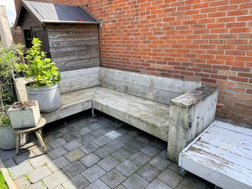 Houten hoekbank voor buiten - in ruil voor een kratje HJ ;)