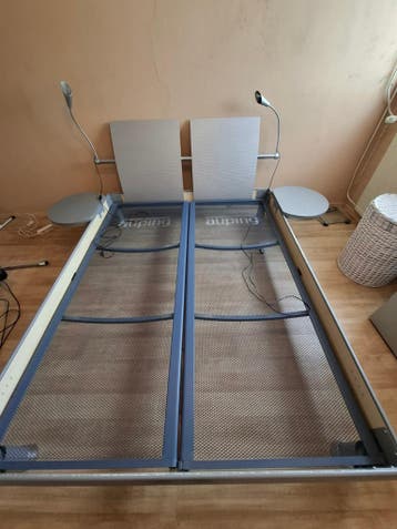 Gratis af te halen, 2 persoons bed 160 cm x 200.