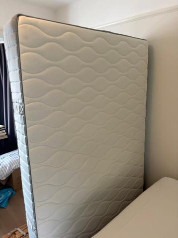 GRATIS OPHALEN: Zo goed als nieuw IKEA Vagstranda matras