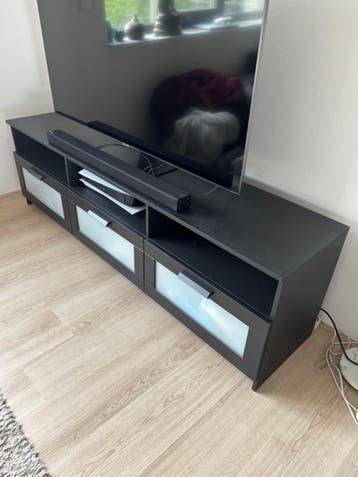 TV-meubel zwart 180 cm | 3 lades matglas | IKEA BRIMNES