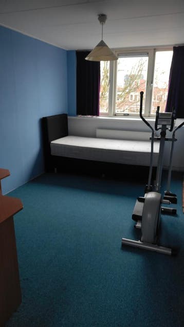 Gratis ophalen bokspring bed met matras 1 persoon