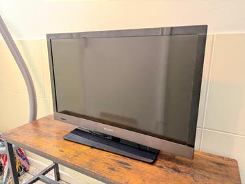 Sony TV 32 inch - Gratis weg wegens ontbrekende afstandsbe