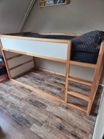 GRATIS Halfhoogslaper bed met lattenbodem 90x200