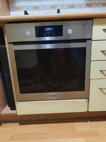 Gratis goed werkende Whirlpool inbouw oven