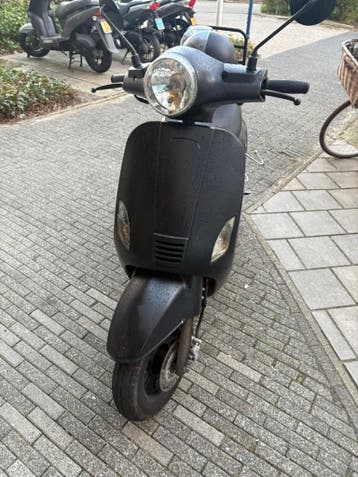 Turhbo scooter blauw kenteken