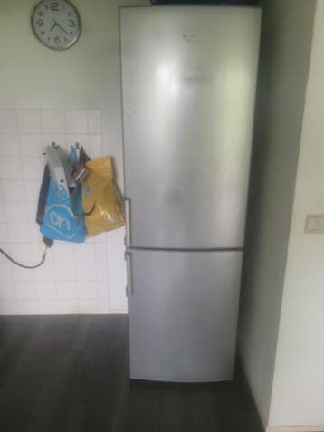Koelkast whirlpool.koelt niet meer.gratis