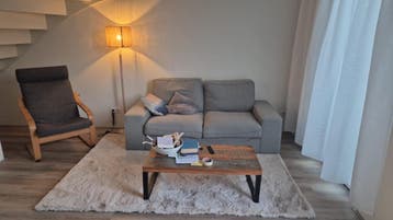 moet weg ivm nieuwe bank KIVIK 2-zitsbank,  beige/grijs