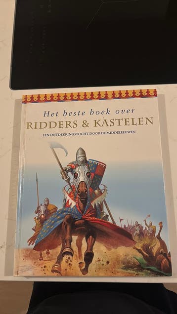 P. Steele - Het beste boek over ridders & kastelen