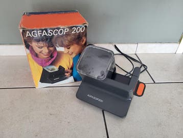Agfascop 200 diaprojector