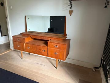Vintage Deens design kaptafel/dressoir / lowboard spiegel