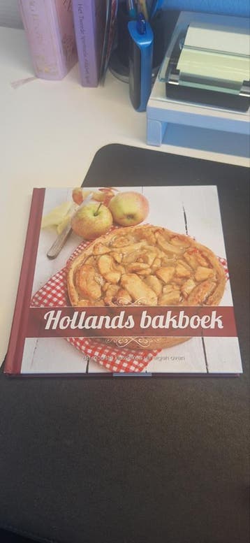 Hollands Bakboek - De mooiste klassiekers uit eigen oven