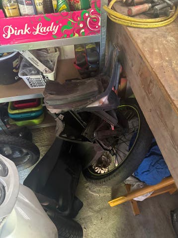 Kappen Peugeot Speedfight en wiel Gilera Zulu