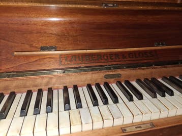 Akoestische piano - Lauberger & Gloss