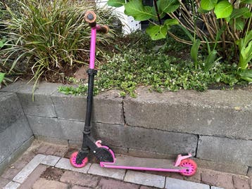 Kleine roze step gratis af te halen