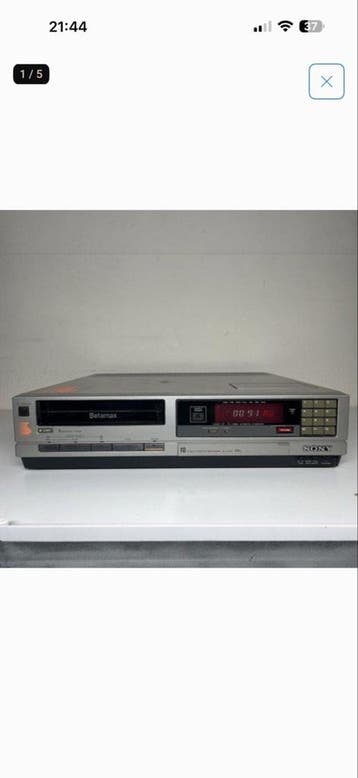 GEZOCHT:Werkende Betamax Recorder/Player