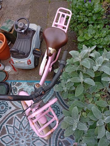 Fiets, gebruikt voor 5-6 jaar . Ophalen.