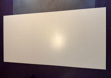 GRATIS Wit IKEA bureau 120x60 cm met verstelbare poten