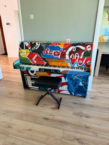 Gratis piano met kruk - Zelf ophalen