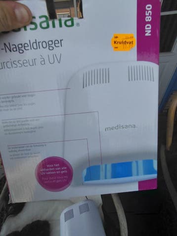E-waste Race gratis Nageldroger (defect)