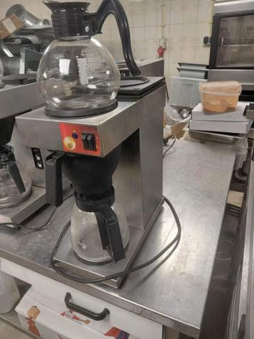 gezocht een bravilor koffie machine voor op de dagbesteding