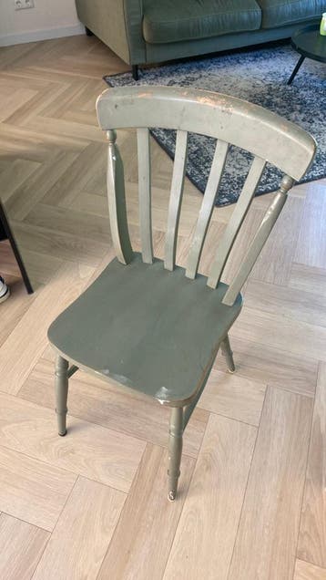Houten stoeltje gratis ophalen