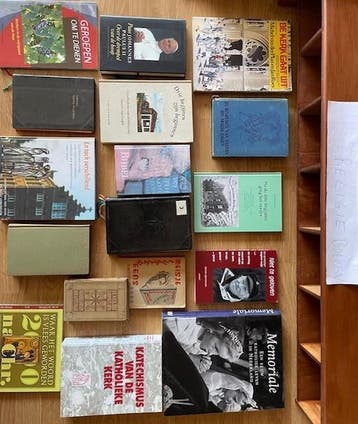 religieuze  boeken en bladen (m.n. katholiek)