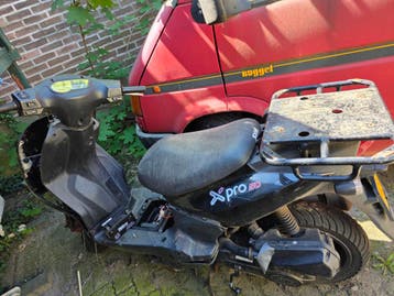 GRATIS Sym X-Pro (voor onderdelen)