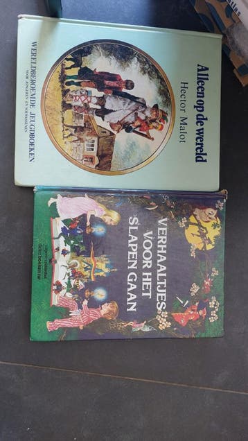 Gratis afhalen 2 boeken.