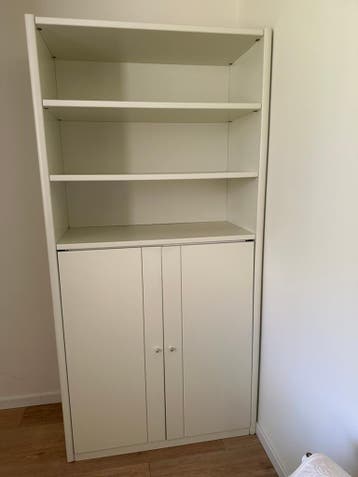 Boekenkast/TV-audio kast