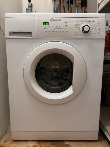 GRATIS Bauknecht wasmachine 1300 toeren 6 kg
