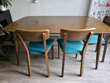 Uitschuifbare eettafel van Made - 1.60m tot 2.00m